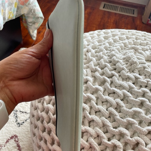 Calvin Klein Bag - Picture 8 of 9